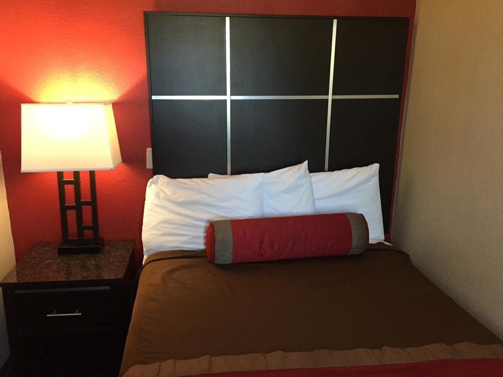 Harbor Inn & Suites Οσιανσάιντ Δωμάτιο φωτογραφία