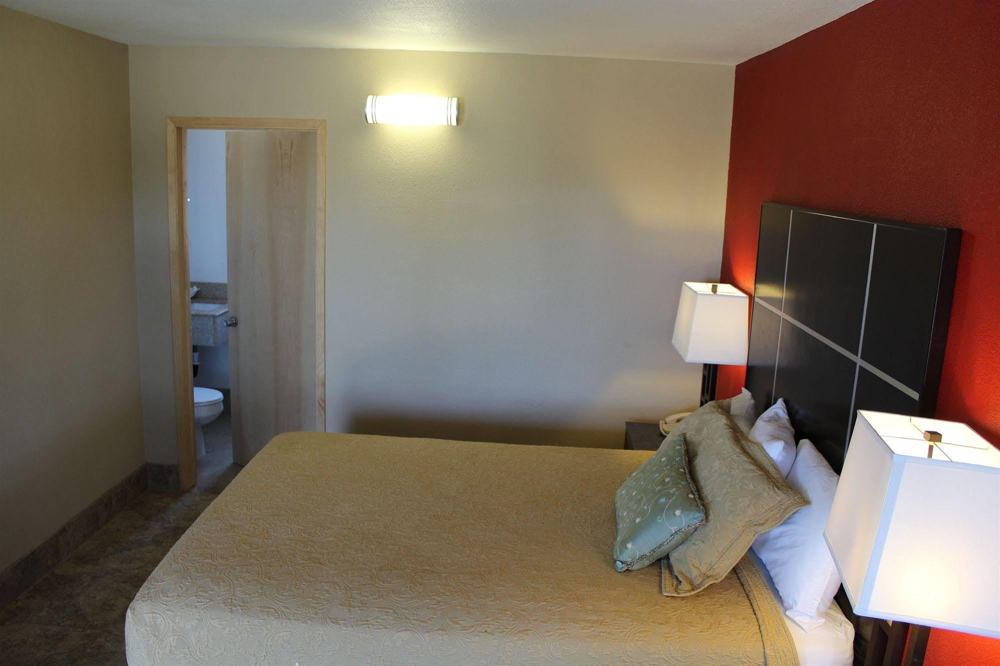 Harbor Inn & Suites Οσιανσάιντ Εξωτερικό φωτογραφία
